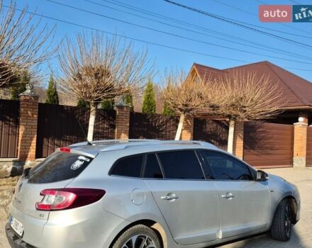 Сірий Рено Меган, об'ємом двигуна 1.6 л та пробігом 241 тис. км за 8600 $, фото 3 на Automoto.ua