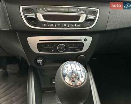 Сірий Рено Меган, об'ємом двигуна 1.5 л та пробігом 186 тис. км за 10750 $, фото 17 на Automoto.ua