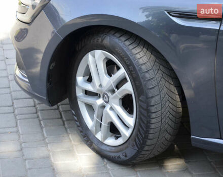 Серый Рено Меган, объемом двигателя 1.46 л и пробегом 393 тыс. км за 10999 $, фото 16 на Automoto.ua