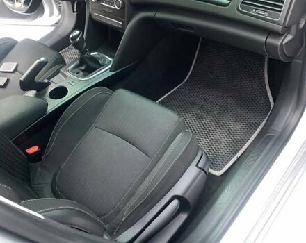 Серый Рено Меган, объемом двигателя 1.46 л и пробегом 246 тыс. км за 10500 $, фото 8 на Automoto.ua