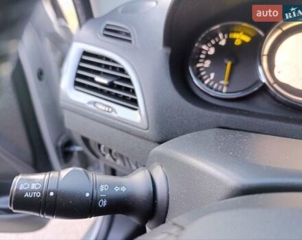 Серый Рено Меган, объемом двигателя 1.5 л и пробегом 160 тыс. км за 10500 $, фото 13 на Automoto.ua