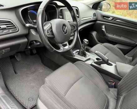 Серый Рено Меган, объемом двигателя 1.46 л и пробегом 198 тыс. км за 12200 $, фото 11 на Automoto.ua