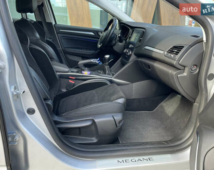 Сірий Рено Меган, об'ємом двигуна 1.46 л та пробігом 173 тис. км за 14700 $, фото 27 на Automoto.ua