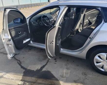 Серый Рено Меган, объемом двигателя 1.46 л и пробегом 250 тыс. км за 9100 $, фото 8 на Automoto.ua