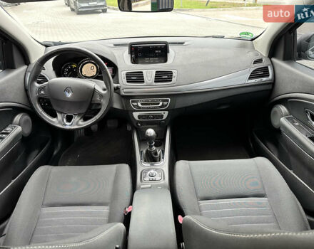 Сірий Рено Меган, об'ємом двигуна 1.5 л та пробігом 186 тис. км за 10750 $, фото 11 на Automoto.ua