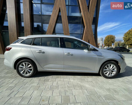 Сірий Рено Меган, об'ємом двигуна 1.46 л та пробігом 173 тис. км за 14700 $, фото 5 на Automoto.ua