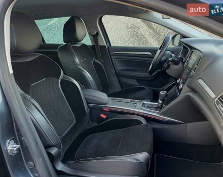 Рено Меган 2016 в Бердичеве на Automoto.ua Серый Рено Меган, объемом двигателя 1.46 л и пробегом 216 тыс. км за 13200 $, фото 37 на Automoto.ua