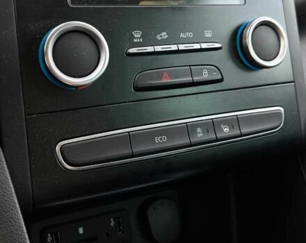 Сірий Рено Меган, об'ємом двигуна 1.6 л та пробігом 87 тис. км за 14200 $, фото 12 на Automoto.ua