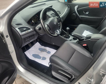 Серый Рено Меган, объемом двигателя 1.5 л и пробегом 198 тыс. км за 10600 $, фото 28 на Automoto.ua