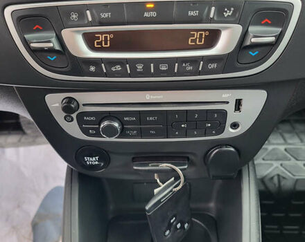 Серый Рено Меган, объемом двигателя 1.5 л и пробегом 198 тыс. км за 10600 $, фото 36 на Automoto.ua