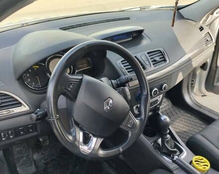 Серый Рено Меган, объемом двигателя 1.46 л и пробегом 250 тыс. км за 9100 $, фото 7 на Automoto.ua