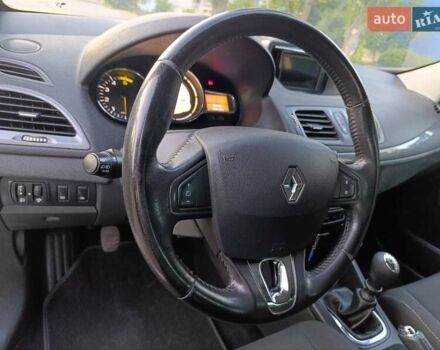 Серый Рено Меган, объемом двигателя 1.5 л и пробегом 160 тыс. км за 10500 $, фото 9 на Automoto.ua
