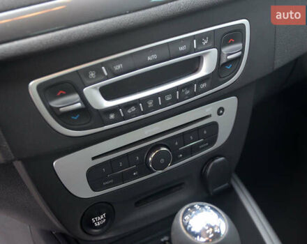 Сірий Рено Меган, об'ємом двигуна 1.5 л та пробігом 186 тис. км за 10450 $, фото 31 на Automoto.ua