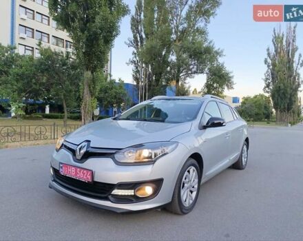 Серый Рено Меган, объемом двигателя 1.5 л и пробегом 160 тыс. км за 10500 $, фото 2 на Automoto.ua