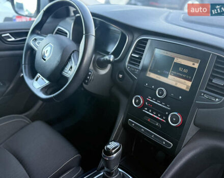 Серый Рено Меган, объемом двигателя 1.5 л и пробегом 168 тыс. км за 12799 $, фото 39 на Automoto.ua