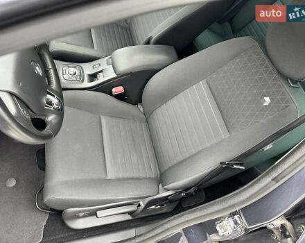 Сірий Рено Меган, об'ємом двигуна 1.5 л та пробігом 186 тис. км за 10750 $, фото 9 на Automoto.ua