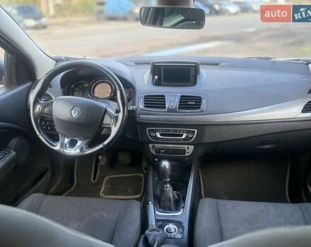 Серый Рено Меган, объемом двигателя 1.5 л и пробегом 276 тыс. км за 7450 $, фото 11 на Automoto.ua
