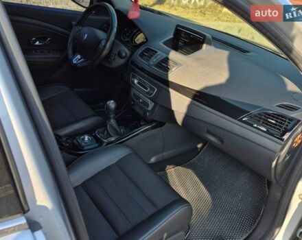Сірий Рено Меган, об'ємом двигуна 1.6 л та пробігом 241 тис. км за 8600 $, фото 12 на Automoto.ua