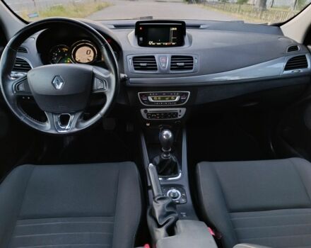 Серый Рено Меган, объемом двигателя 1.5 л и пробегом 160 тыс. км за 10300 $, фото 6 на Automoto.ua