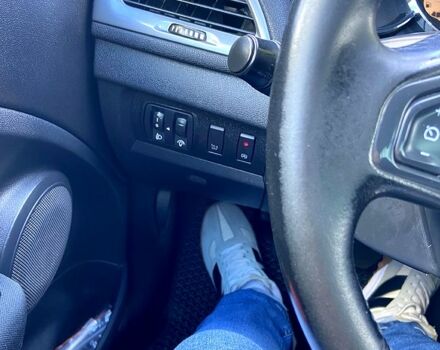 Серый Рено Меган, объемом двигателя 1.5 л и пробегом 187 тыс. км за 8250 $, фото 3 на Automoto.ua