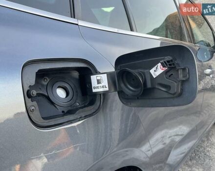 Рено Меган 2016 в Бердичеве на Automoto.ua Серый Рено Меган, объемом двигателя 1.46 л и пробегом 216 тыс. км за 13200 $, фото 16 на Automoto.ua