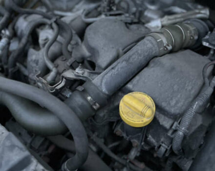 Серый Рено Меган, объемом двигателя 1.5 л и пробегом 162 тыс. км за 10500 $, фото 31 на Automoto.ua