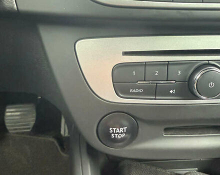 Серый Рено Меган, объемом двигателя 1.5 л и пробегом 180 тыс. км за 11800 $, фото 49 на Automoto.ua