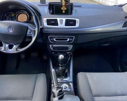 Серый Рено Меган, объемом двигателя 1.5 л и пробегом 187 тыс. км за 8250 $, фото 1 на Automoto.ua