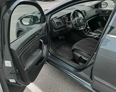 Серый Рено Меган, объемом двигателя 1.5 л и пробегом 260 тыс. км за 11300 $, фото 4 на Automoto.ua