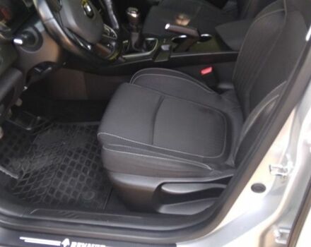 Сірий Рено Меган, об'ємом двигуна 1.46 л та пробігом 100 тис. км за 12700 $, фото 7 на Automoto.ua