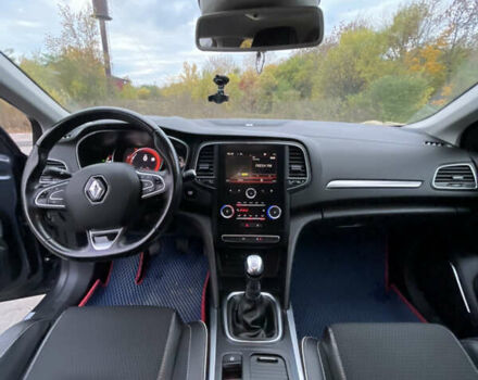 Рено Меган 2017 в Стрые на Automoto.ua Серый Рено Меган, объемом двигателя 1.46 л и пробегом 265 тыс. км за 11999 $, фото 32 на Automoto.ua