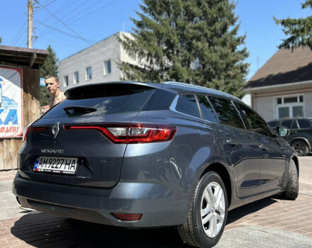 Серый Рено Меган, объемом двигателя 1.46 л и пробегом 250 тыс. км за 12500 $, фото 1 на Automoto.ua