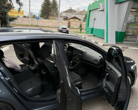 Сірий Рено Меган, об'ємом двигуна 1.46 л та пробігом 230 тис. км за 12500 $, фото 33 на Automoto.ua