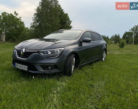 Серый Рено Меган, объемом двигателя 1.46 л и пробегом 240 тыс. км за 12600 $, фото 2 на Automoto.ua