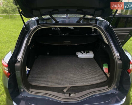 Серый Рено Меган, объемом двигателя 1.46 л и пробегом 240 тыс. км за 12600 $, фото 11 на Automoto.ua