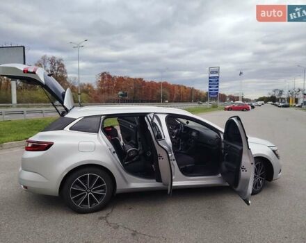 Сірий Рено Меган, об'ємом двигуна 1.46 л та пробігом 198 тис. км за 12588 $, фото 27 на Automoto.ua