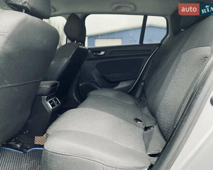 Сірий Рено Меган, об'ємом двигуна 1.46 л та пробігом 198 тис. км за 12600 $, фото 30 на Automoto.ua