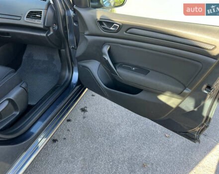 Серый Рено Меган, объемом двигателя 1.46 л и пробегом 230 тыс. км за 10500 $, фото 27 на Automoto.ua