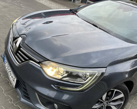 Рено Меган 2017 в Стрые на Automoto.ua Серый Рено Меган, объемом двигателя 1.46 л и пробегом 265 тыс. км за 11999 $, фото 20 на Automoto.ua