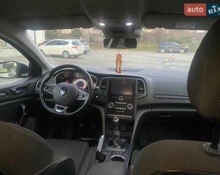 Сірий Рено Меган, об'ємом двигуна 1.46 л та пробігом 235 тис. км за 12000 $, фото 38 на Automoto.ua