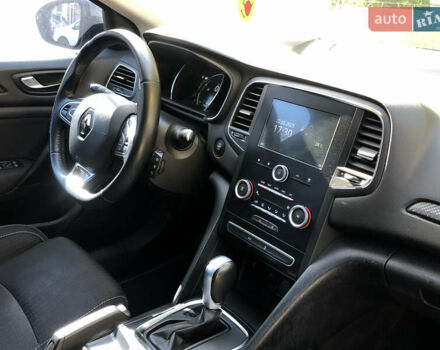 Сірий Рено Меган, об'ємом двигуна 1.46 л та пробігом 241 тис. км за 12000 $, фото 6 на Automoto.ua