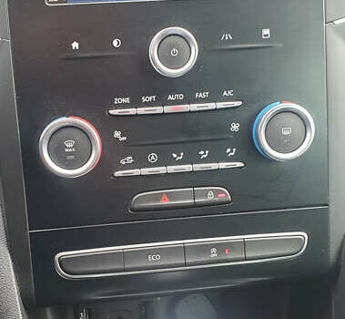 Рено Меган 2017 у Запоріжжя на Automoto.ua Сірий Рено Меган, об'ємом двигуна 1.46 л та пробігом 165 тис. км за 14500 $, фото 7 на Automoto.ua