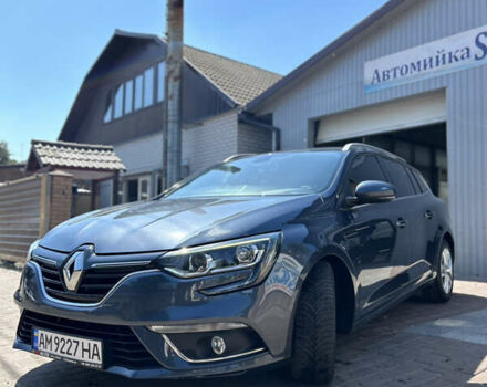 Серый Рено Меган, объемом двигателя 1.46 л и пробегом 250 тыс. км за 12500 $, фото 3 на Automoto.ua