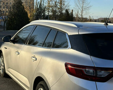 Серый Рено Меган, объемом двигателя 1.46 л и пробегом 220 тыс. км за 11950 $, фото 2 на Automoto.ua