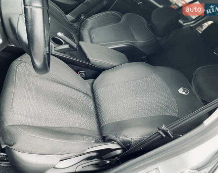 Сірий Рено Меган, об'ємом двигуна 1.46 л та пробігом 198 тис. км за 12600 $, фото 15 на Automoto.ua
