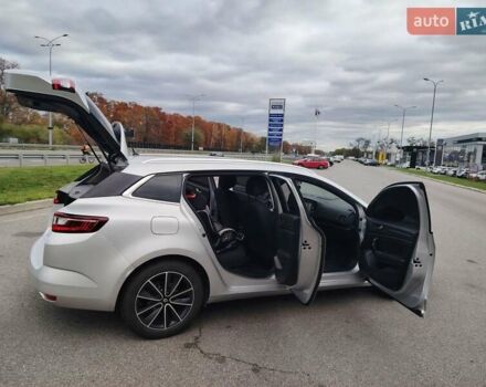 Сірий Рено Меган, об'ємом двигуна 1.46 л та пробігом 198 тис. км за 12588 $, фото 26 на Automoto.ua