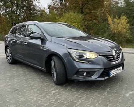 Рено Меган 2017 в Стрые на Automoto.ua Серый Рено Меган, объемом двигателя 1.46 л и пробегом 265 тыс. км за 11999 $, фото 15 на Automoto.ua