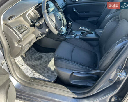 Серый Рено Меган, объемом двигателя 1.46 л и пробегом 230 тыс. км за 10500 $, фото 32 на Automoto.ua