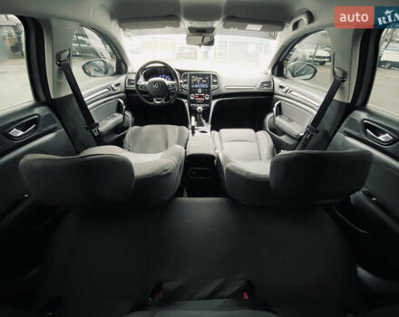 Сірий Рено Меган, об'ємом двигуна 1.46 л та пробігом 198 тис. км за 12600 $, фото 29 на Automoto.ua