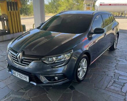 Серый Рено Меган, объемом двигателя 1.5 л и пробегом 255 тыс. км за 13700 $, фото 4 на Automoto.ua